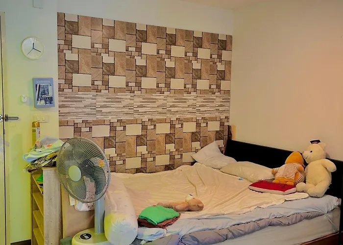 Apartment Bright Near Mrt Si Kritha With Pool & Workspace Bangkok